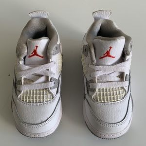 Jordan 4 Retro White Oreo size 6C